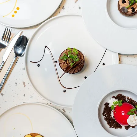 ホテル La & Restaurant Le Dome